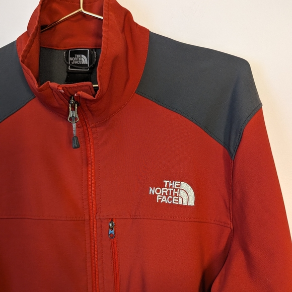 The North Face TNF APEX Softshell Full Zip Jacket Size Large Red Dark Grey EUC - Picture 2 of 8
